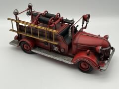 Metal İtfaiye Arabası