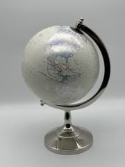 Beyaz-Gümüş Dünya