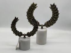 Eskitme Beyaz Mermerli 2'li Çelenk Obje