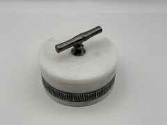 Beyaz Dekorlu Kapaklı Mermer Kutu