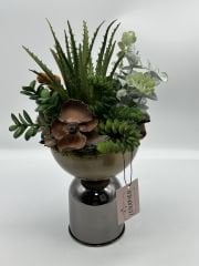 ESKİTME AYAKLI ÇİÇEKLİ KÜÇÜK SAKSI